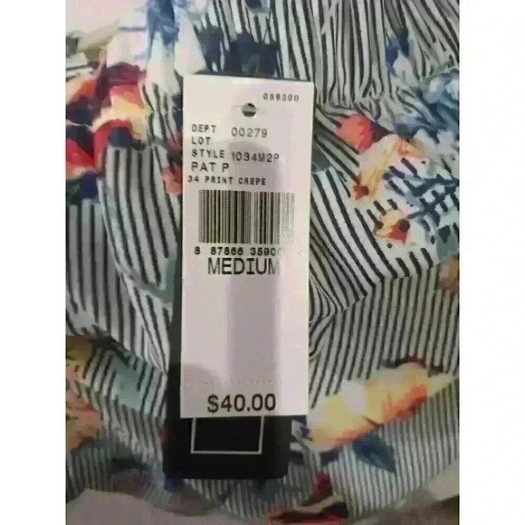 A Byer Sz Medium Top Flowy Striped Floral Print Blouse Tie Cuffs NWT - Picture 6 of 7